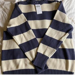 Brandy Melville sweatshirt